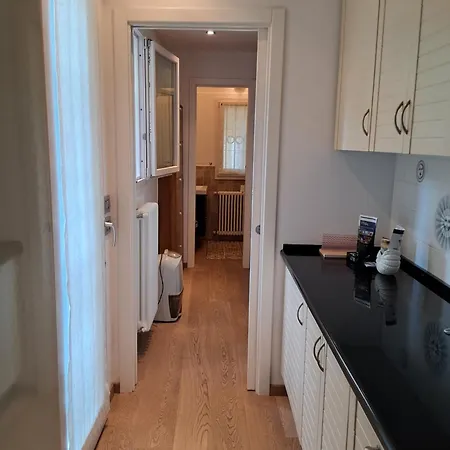 Konukevi A-mare Viareggio