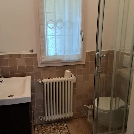 A-mare Konukevi Viareggio